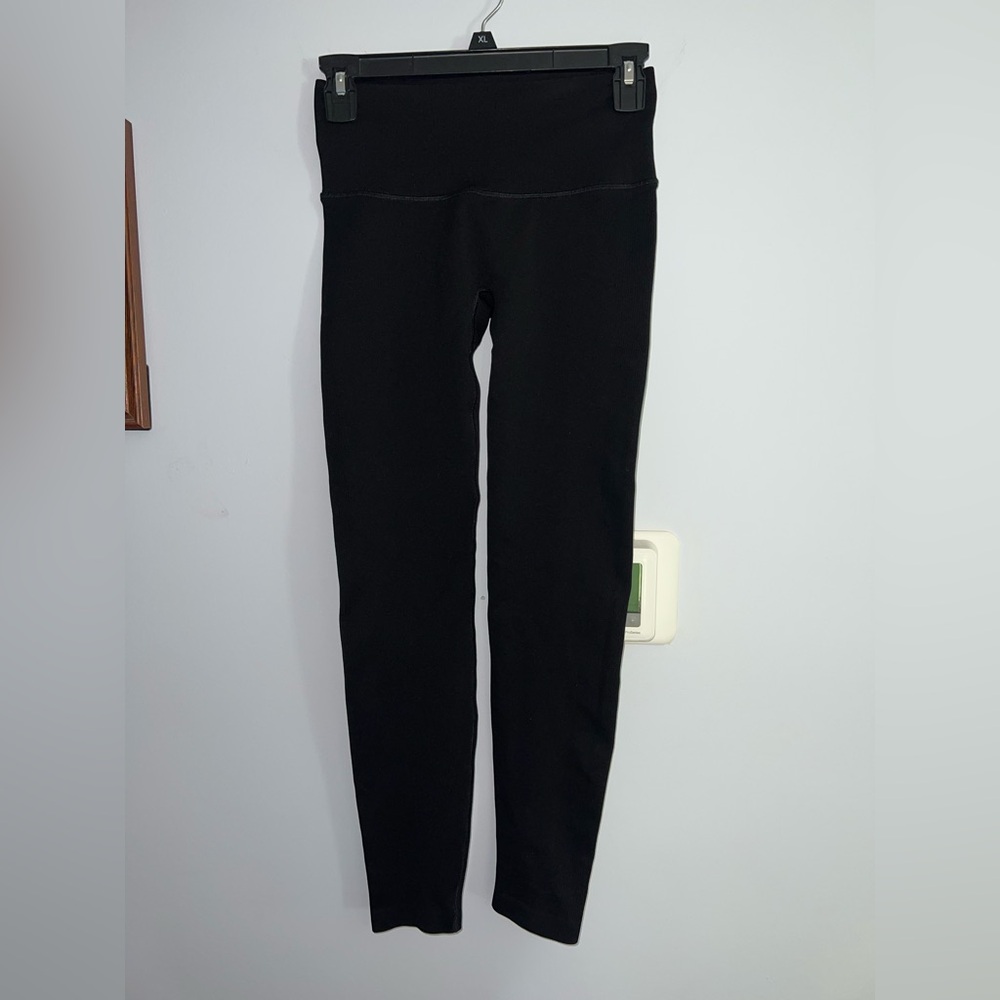 Aritzia Golden Cheeky Hi Rise NWT